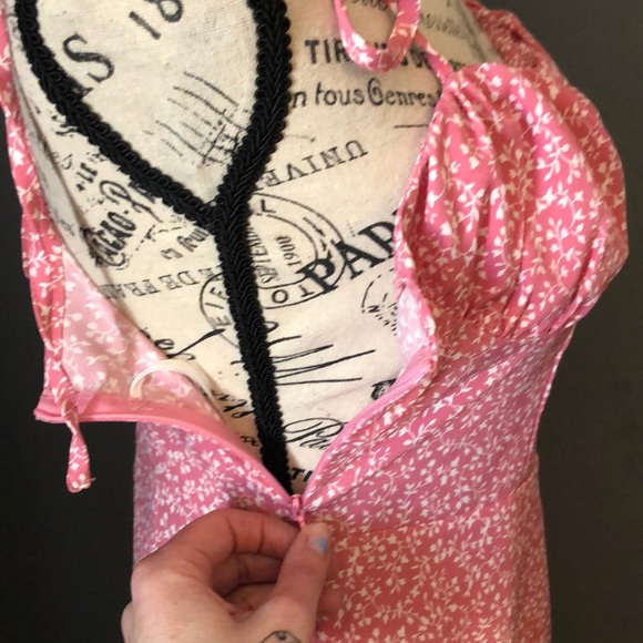 Adorable pink knotted tie strap dress size small - Picture 9 of 13